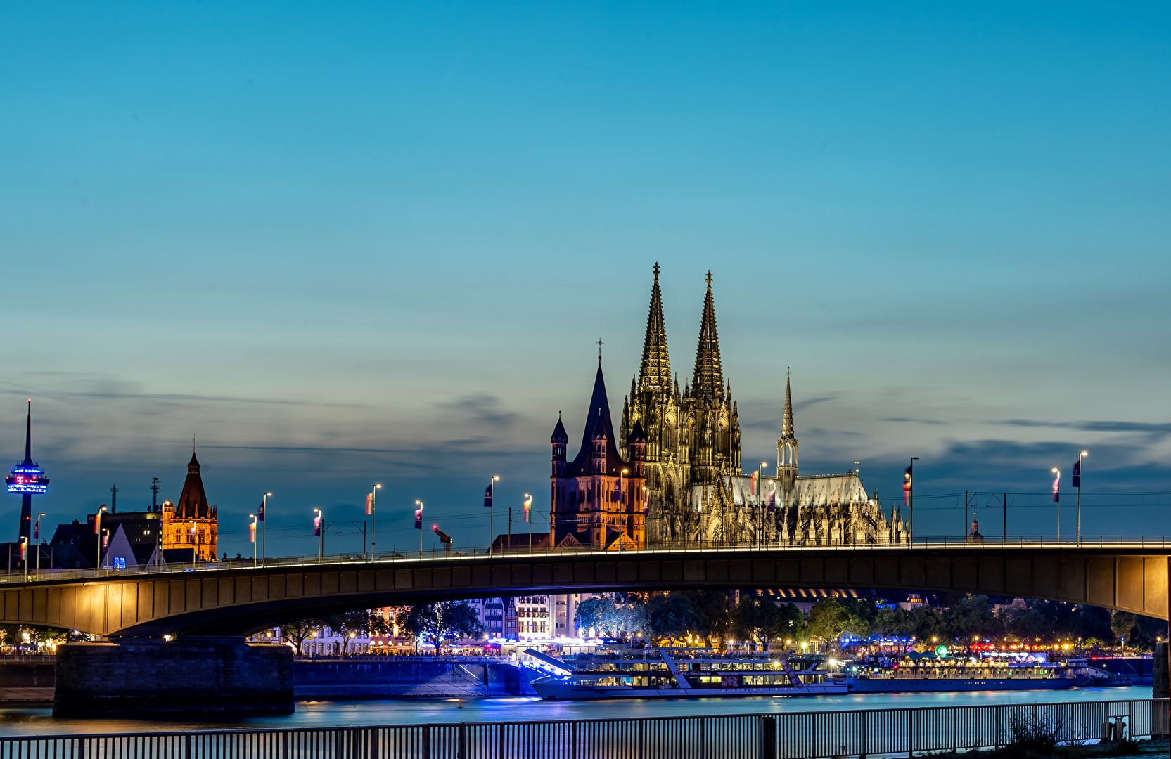 Köln in blau..