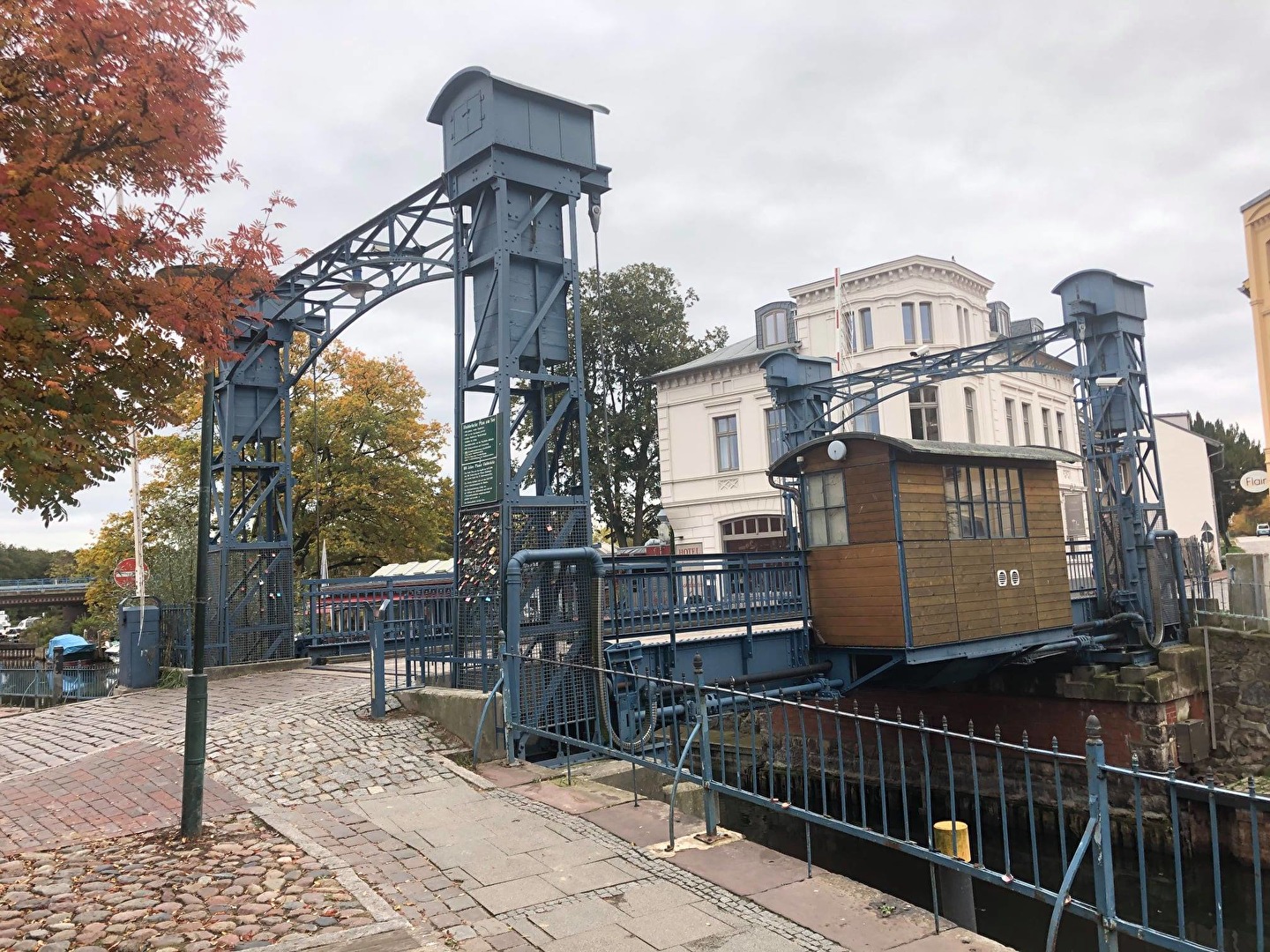 Plau am See _ Hubbrücke