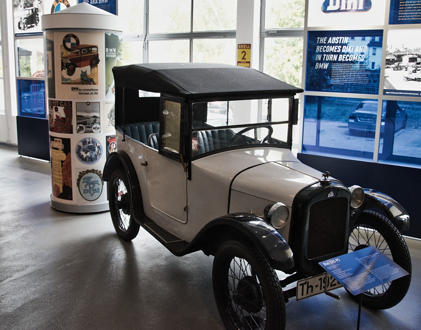 DIXI R8 im Museum - Automobile Welt Eisenach