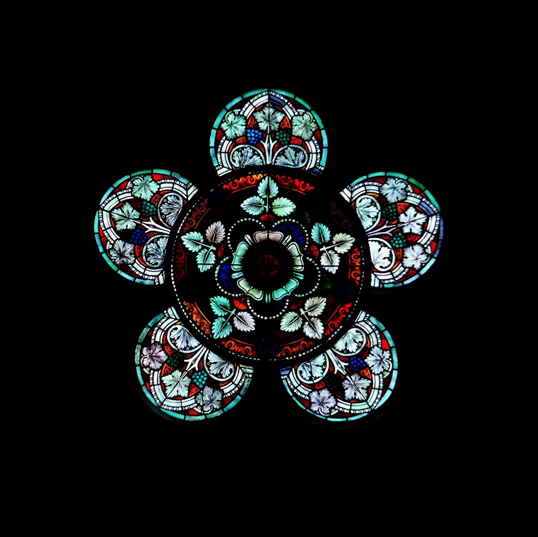 Fenster in der Sankt-Petri-Kirche