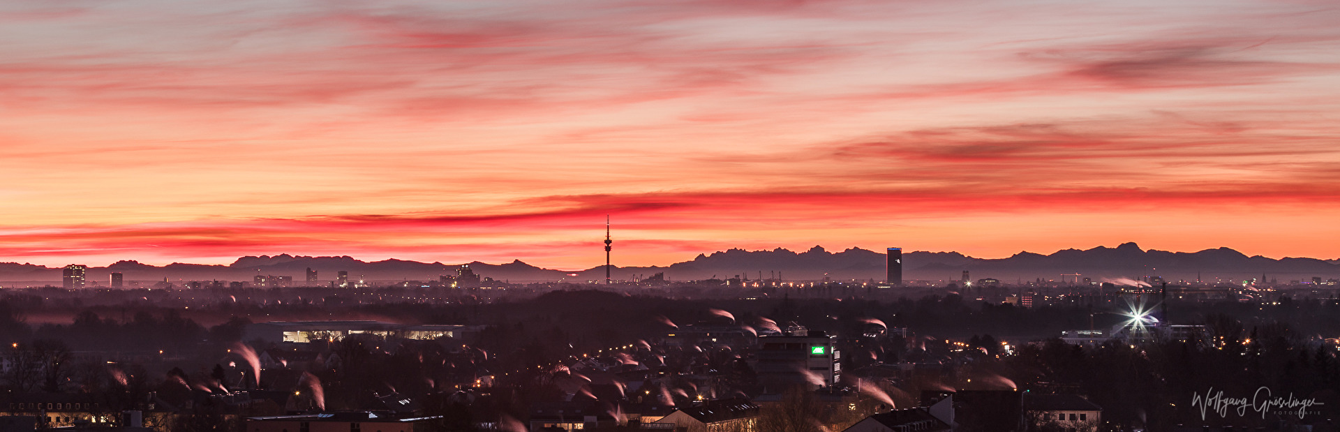 Heute Morgen der Sonnenaufgang über München