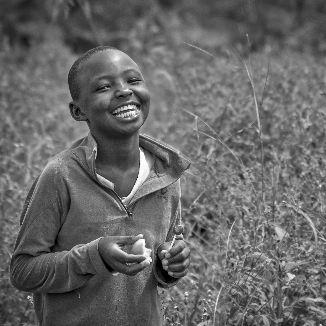 Lachendes Mädchen in Kenia